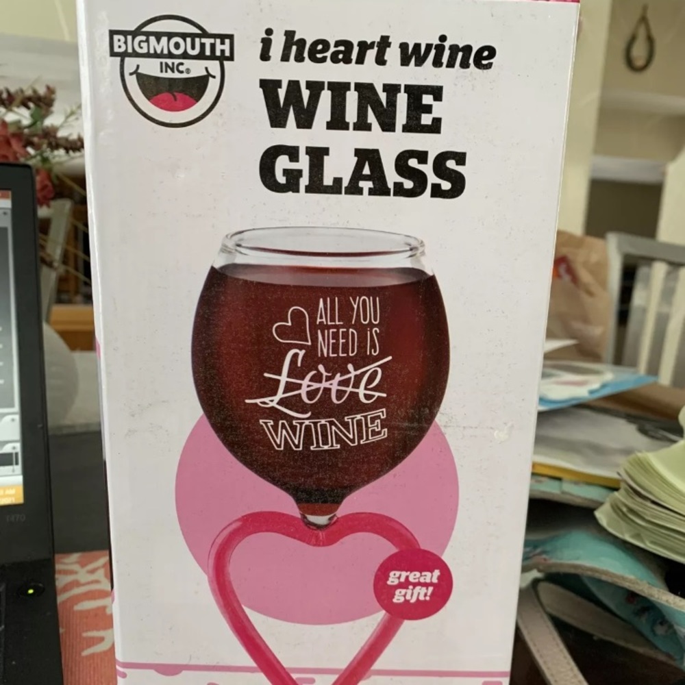 Big Mouth I Heart Wine Glass, NIB, 16 Oz